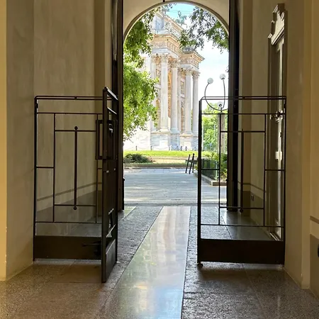 アパート Arco Della Pace ミラノ